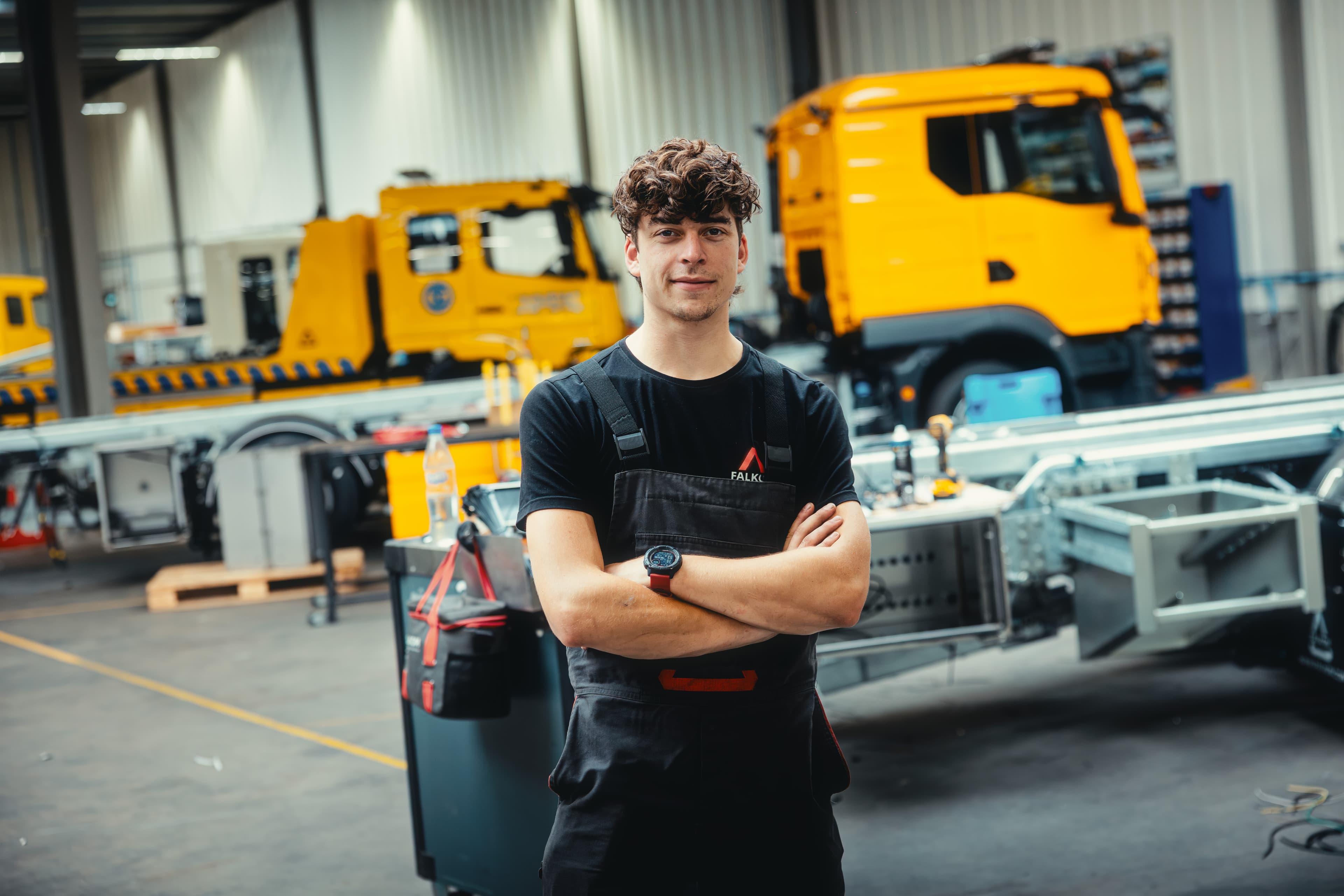 Matthias aan het werk bij Falkom_ Foto 1